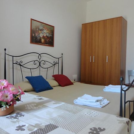 B&B Villa Teresa Lecce Extérieur photo