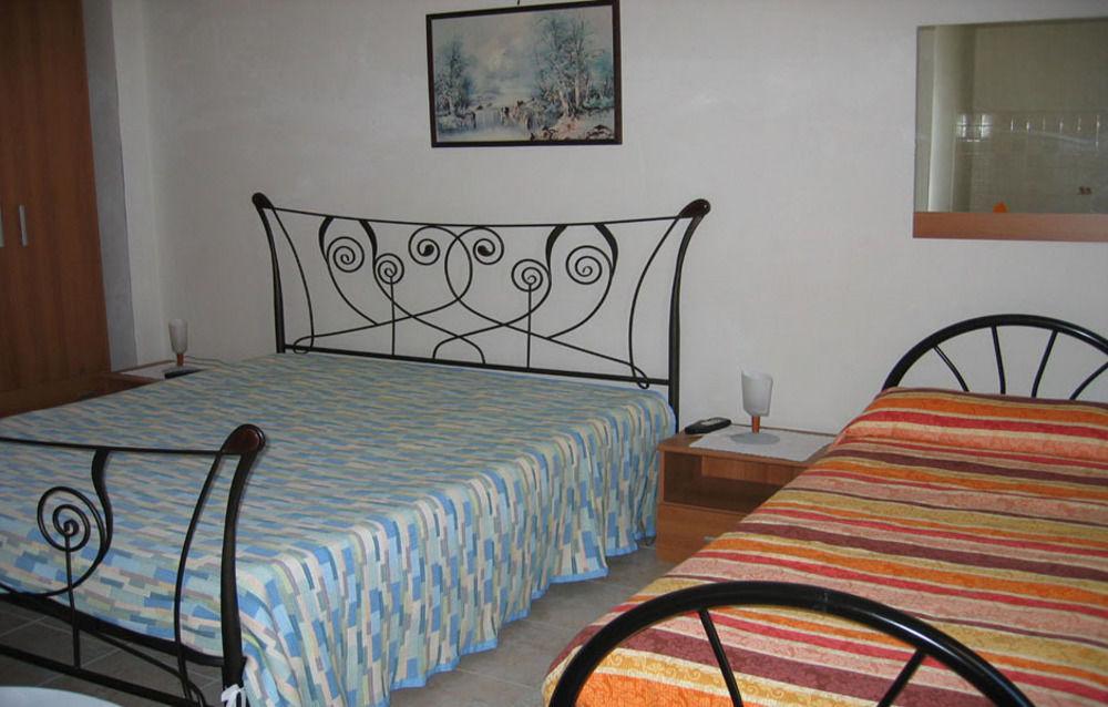 B&B Villa Teresa Lecce Extérieur photo