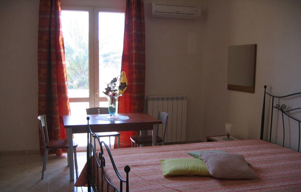 B&B Villa Teresa Lecce Extérieur photo