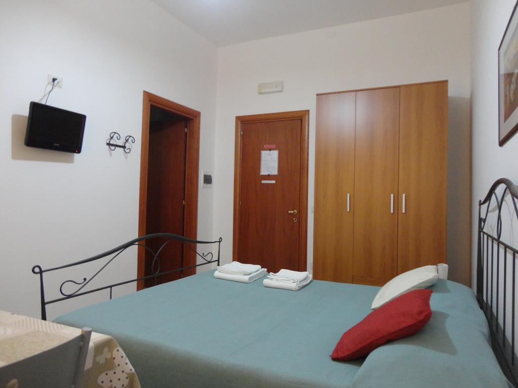 B&B Villa Teresa Lecce Extérieur photo